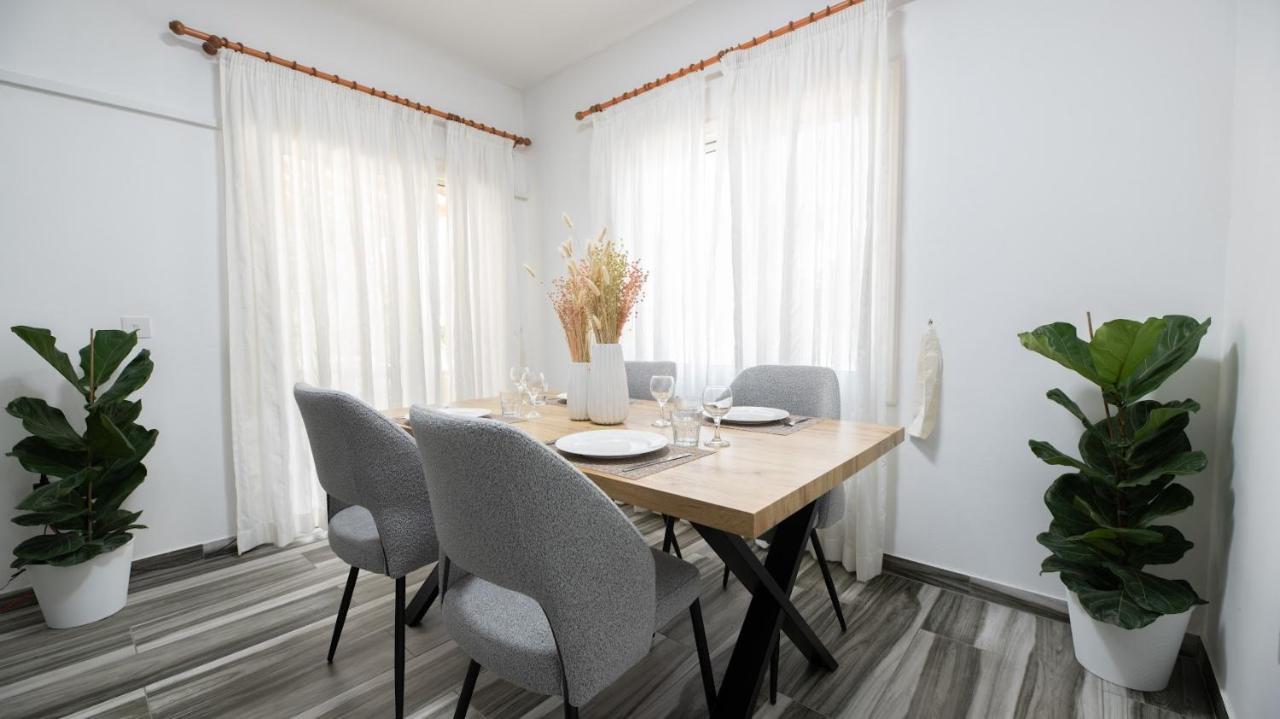 Beautiful Apartment In Harbour Paphos, Central & Close To Beach Zewnętrze zdjęcie